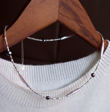 381-Irregular Beaded Freshwater Pearl Necklace Chic Minimalist Luxe Design Broken Silver Vacations Gift For Her