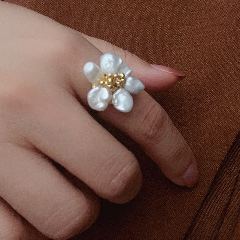 306-Creamy Sweet Natural Baroque Pearl Ring