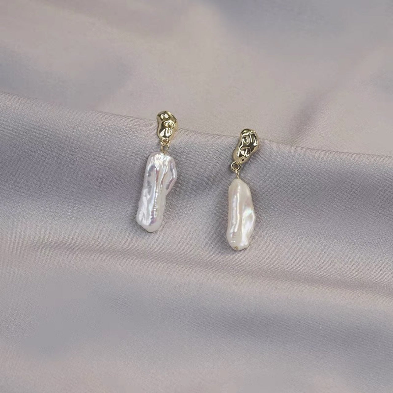 Lulou Organic Irregular Baroque Keshi Pearl Earrings