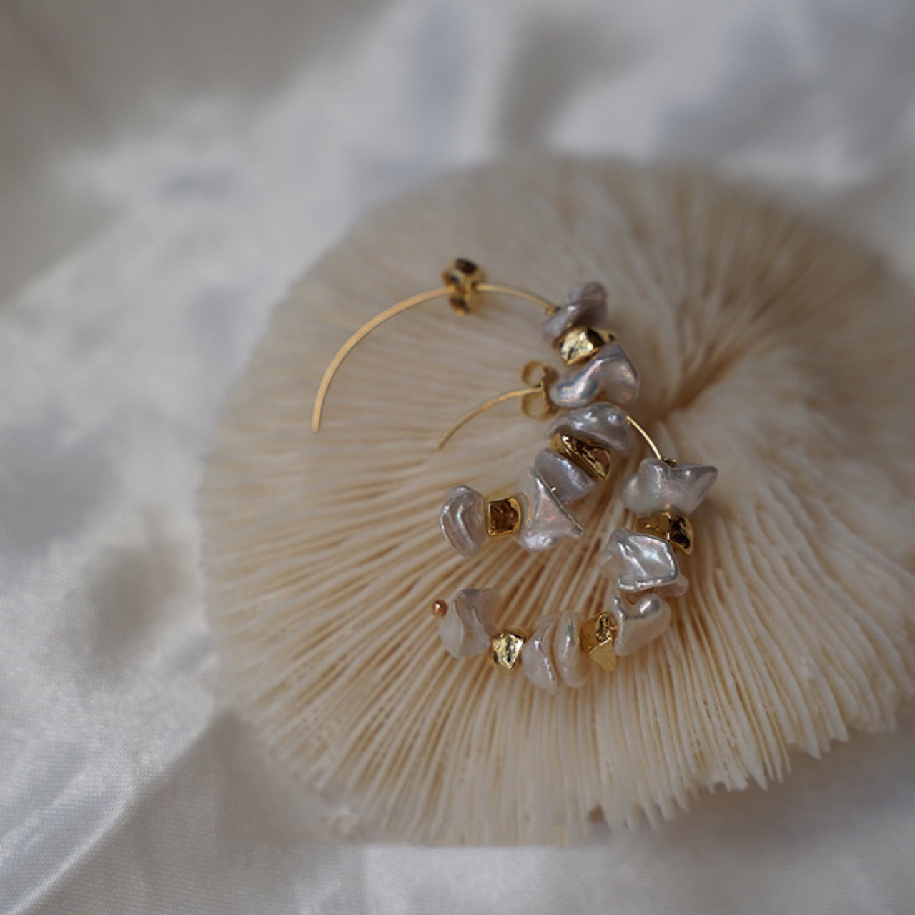 361-Natural Baroque Pearl Silver and Gold Fragment Hoop Earrings Vacations Gift For Her