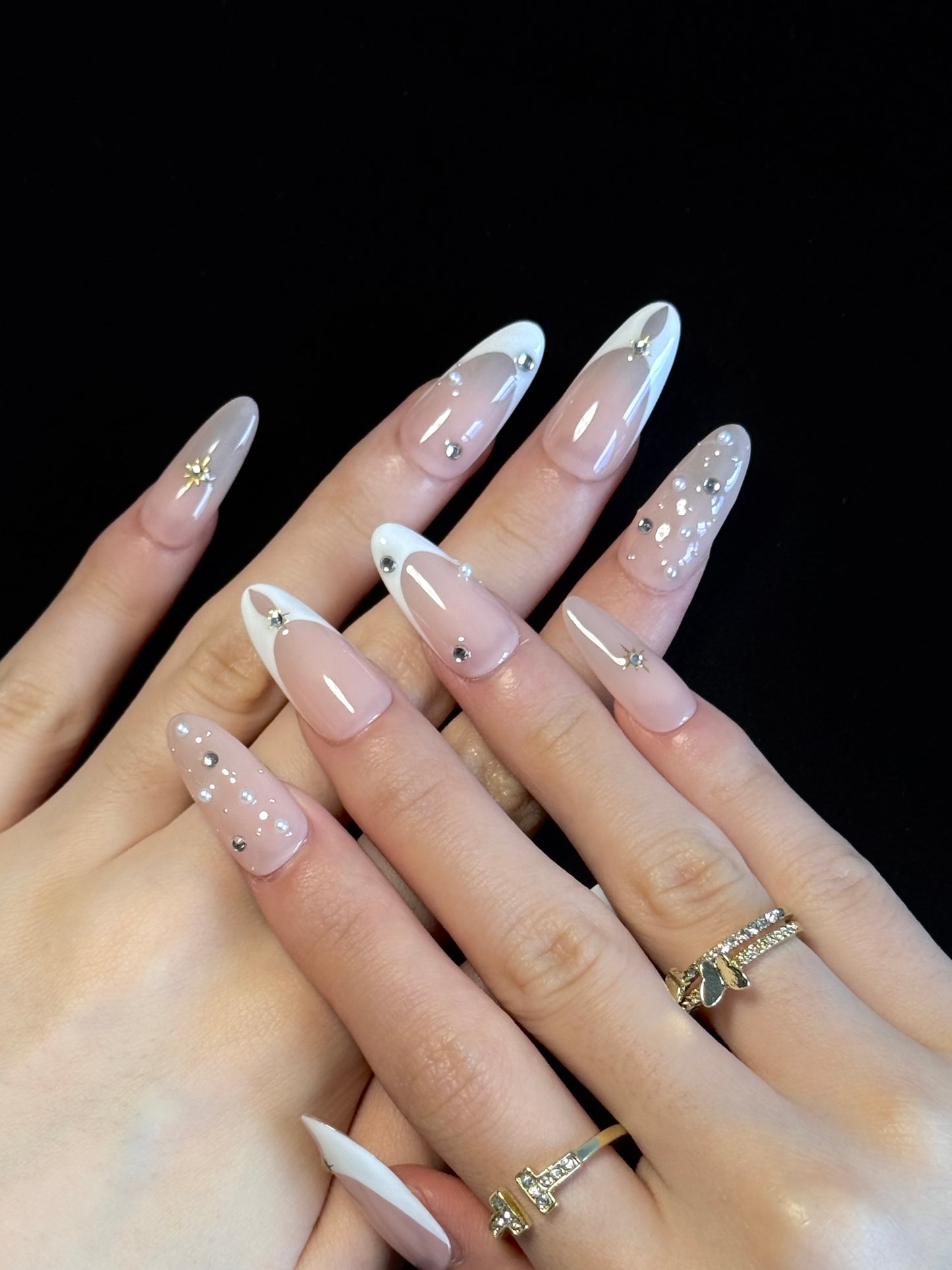 Lulou Luxe French Almond Press on Nails Platinum Gold 10PCS REUSABLE Handmade Acrylic Fake Nails Glamorous Trend 2025