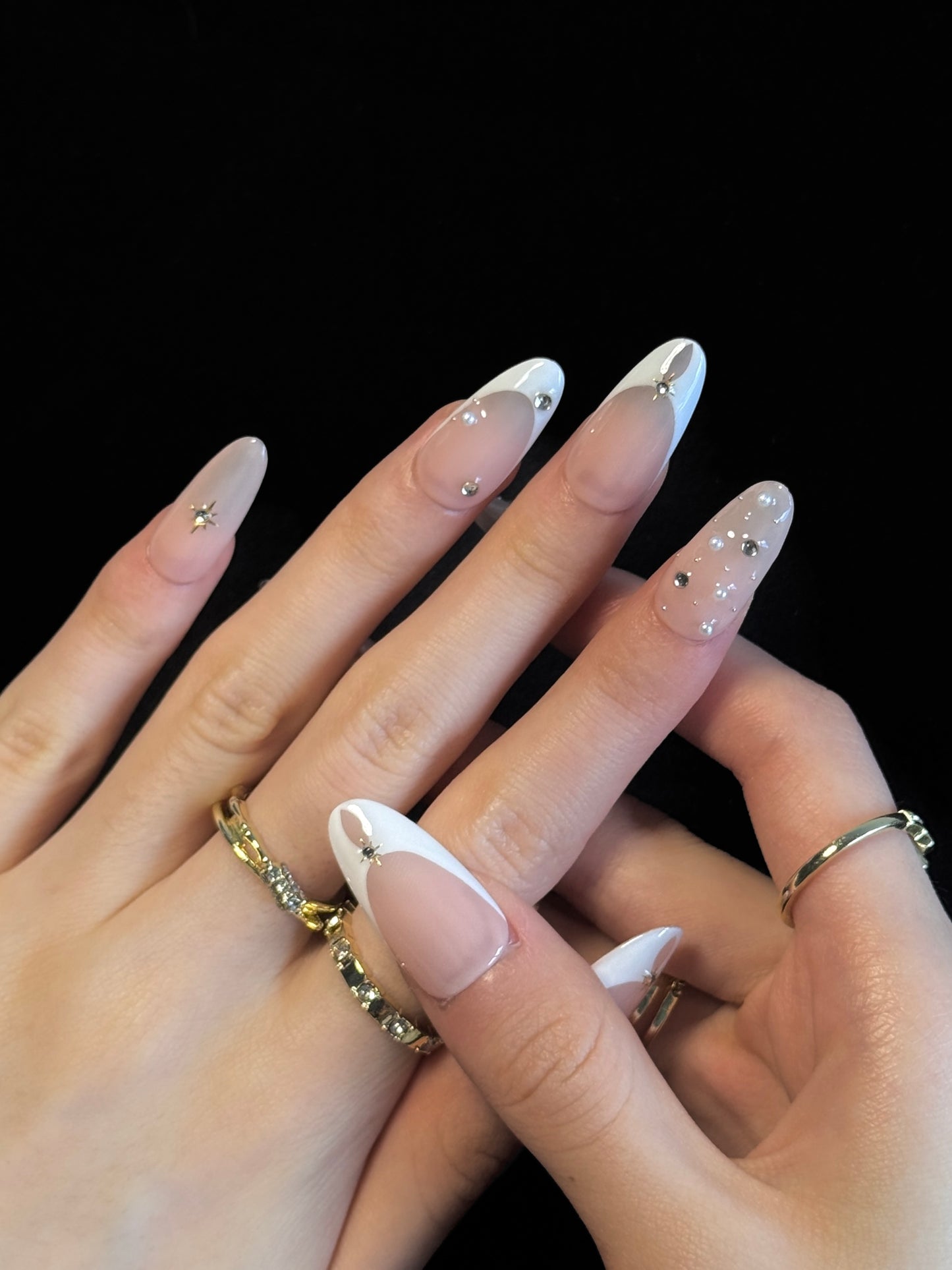 Lulou Luxe French Almond Press on Nails Platinum Gold 10PCS REUSABLE Handmade Acrylic Fake Nails Glamorous Trend 2025