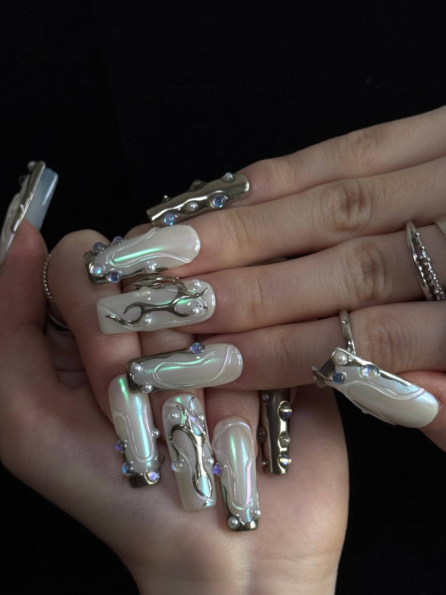 Lulou Silver Storm Party Long Square Press on Nails White Blue Silver Glitter 10PCS REUSABLE Handmade Acrylic Fake Nails Glamorous Trend 2025