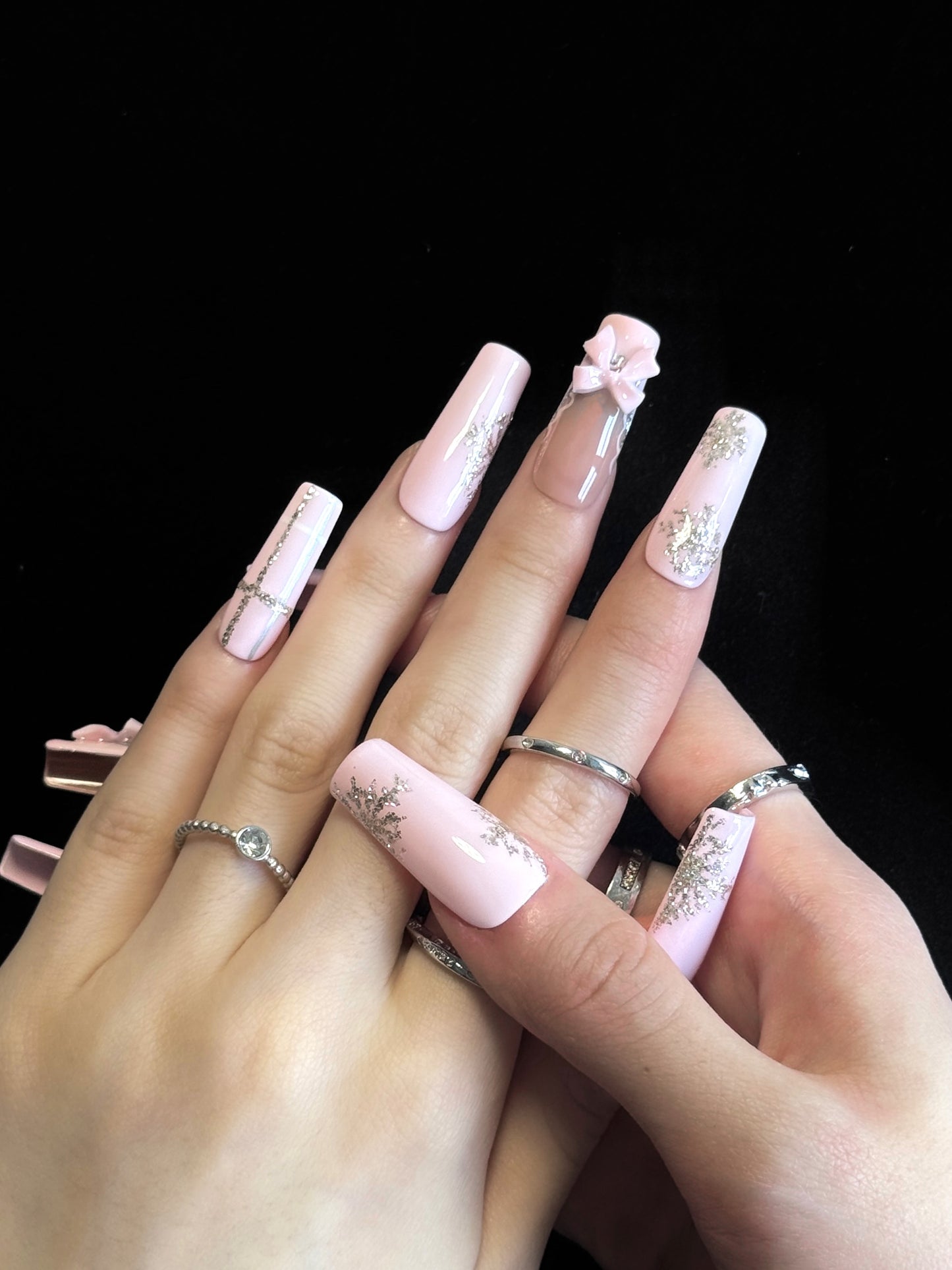 Lulou Blush Bow Ballerina Press on Nails Pink Glitter Bows 10PCS REUSABLE Handmade Acrylic Fake Nails 3D Charm Trend 2025
