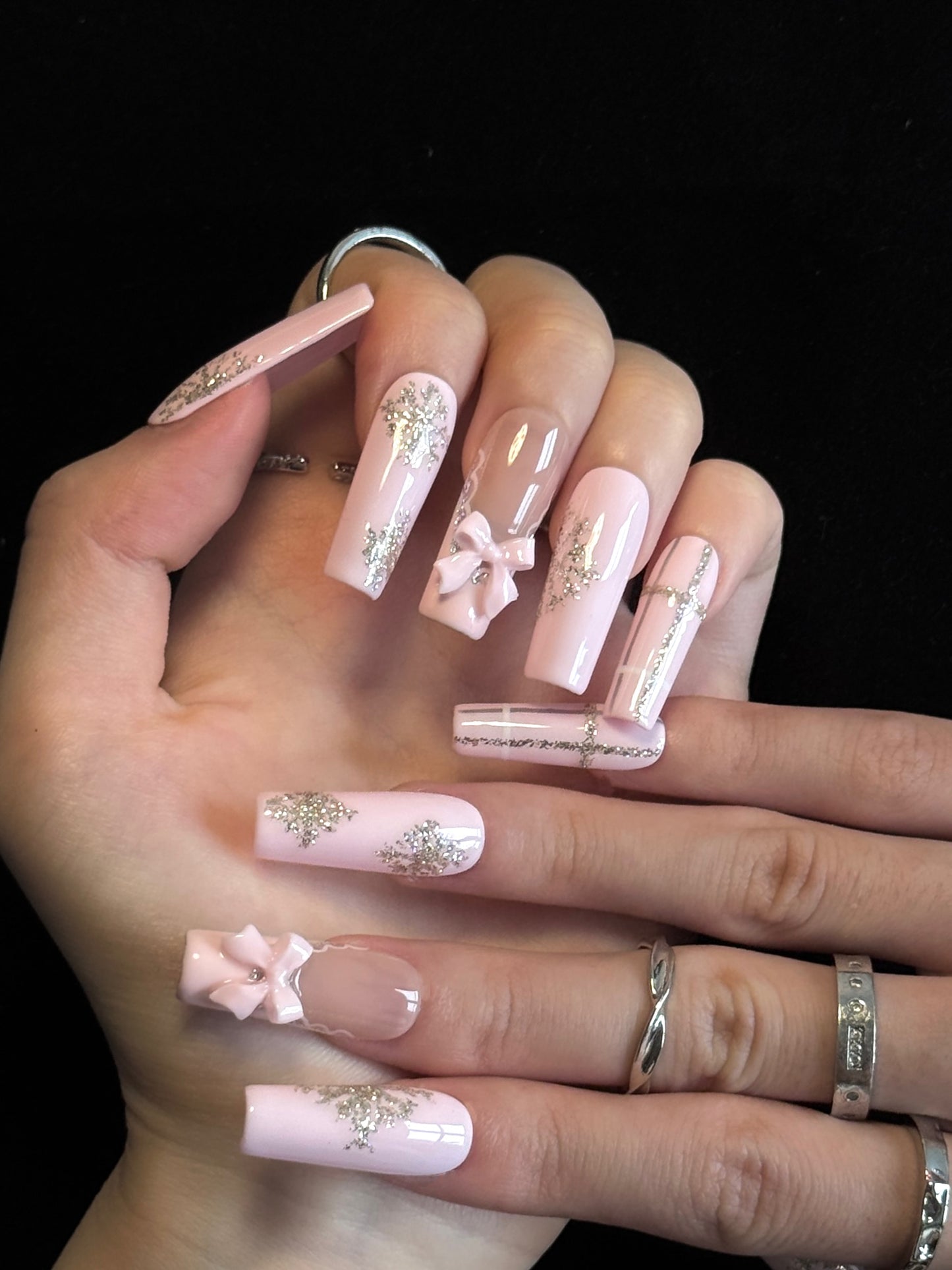 Lulou Blush Bow Ballerina Press on Nails Pink Glitter Bows 10PCS REUSABLE Handmade Acrylic Fake Nails 3D Charm Trend 2025
