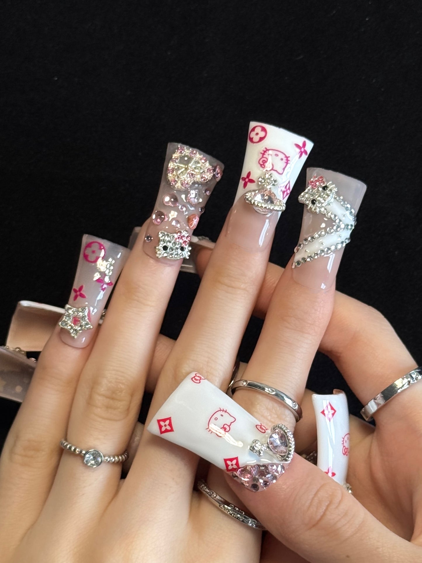 Lulou Love Spark Long Duck Press on Nails Pink Hello Kitty Rhinestone Glam 10PCS REUSABLE Handmade Acrylic Fake Nails Dazzling Trend 2025