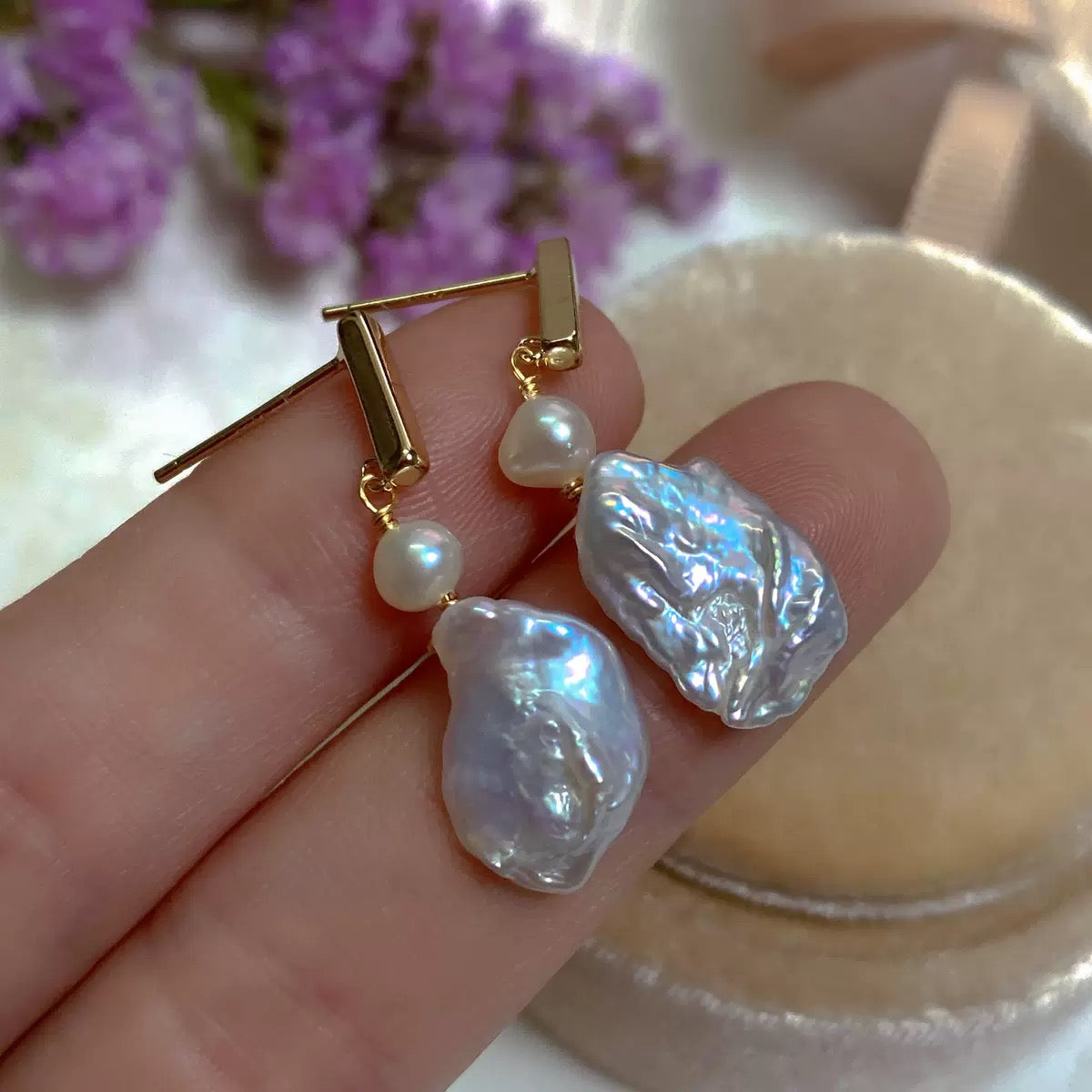 Lulou Freshwater Pearl Baroque Iridescent Minimalist Trendy Earrings