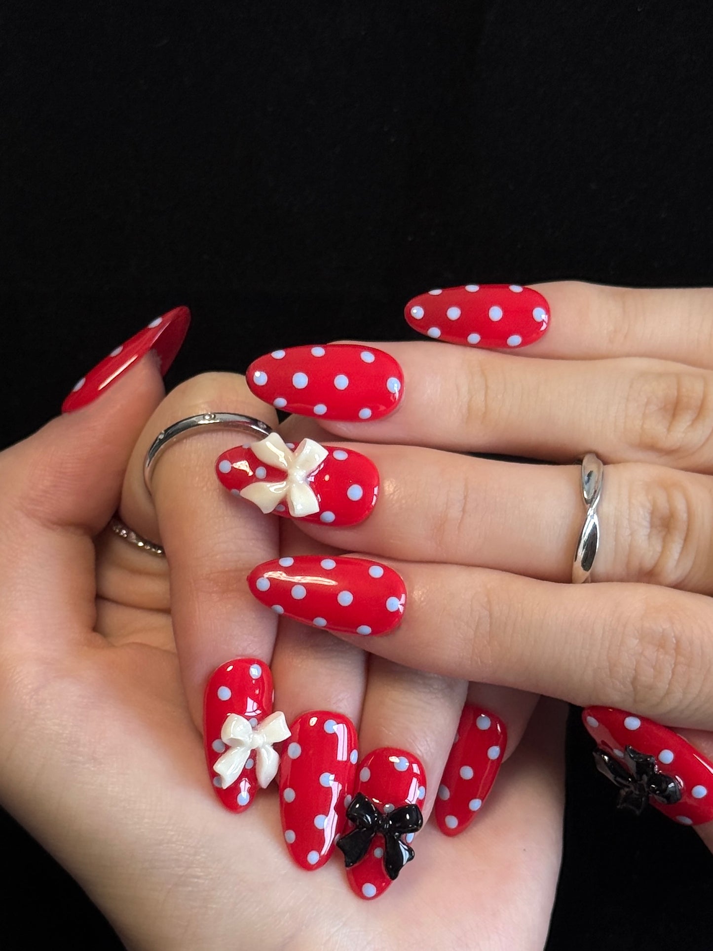 Lulou Minnie Charm Long Oval Press On Nails Red White Polka Dot Black White Bow Decoration Handmade Acrylic 10PCS Christmas Winter Holiday Trend 2025