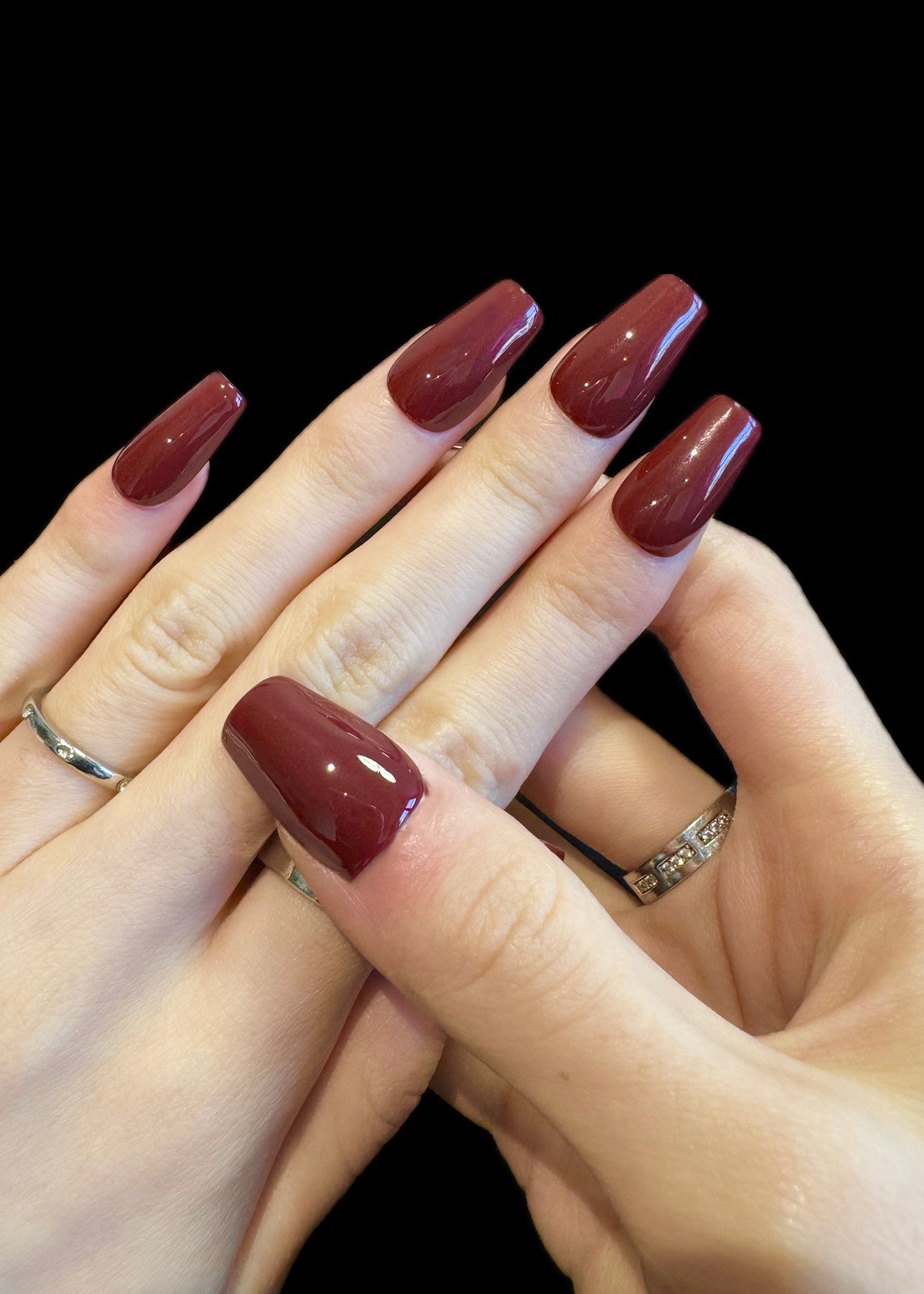 Lulou Red Luxe Gloss Long Square Press On Nails Glossy Solid Tone Handmade Acrylic 10PCS Christmas Winter Holiday Trend 2025